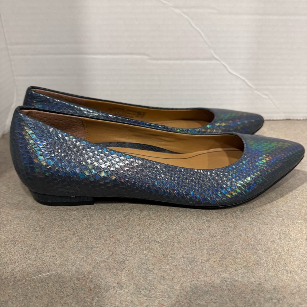 Vionic Lena Iridescent Snake Print Pointed Toe Supportive Ballet Flats
